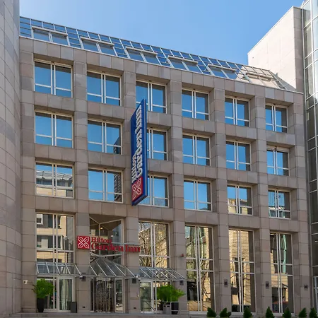 Hilton Garden Inn Frankfurt City Centre-2